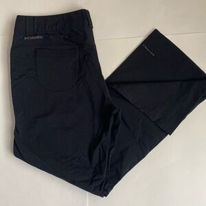 Columbia women’s size 12 SHORT, 29” inseam, black, hiking, travel, trail, pant.